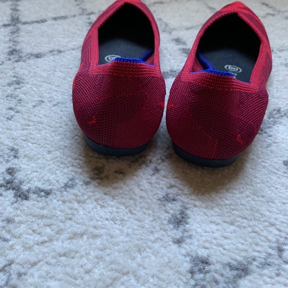 Rothys The Point in Red Camo - Picture 3 of 8